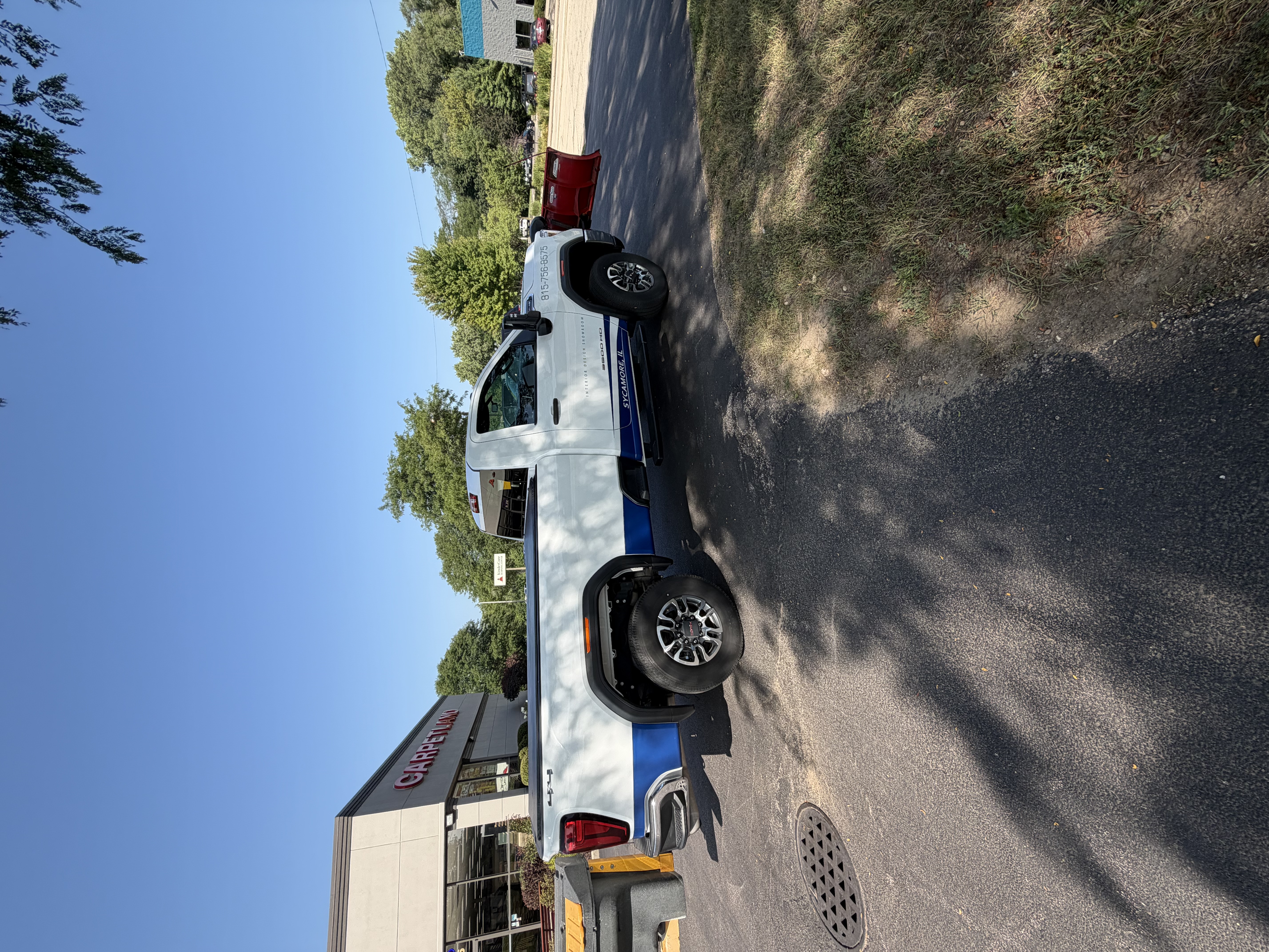 Used 2022 GMC Sierra 3500 Pro w/ Convenience Package AWD/4WD image 2