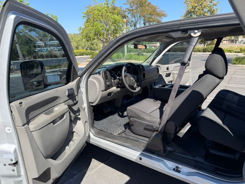 Used 2013 Chevrolet Silverado 2500 W/T RWD image 12