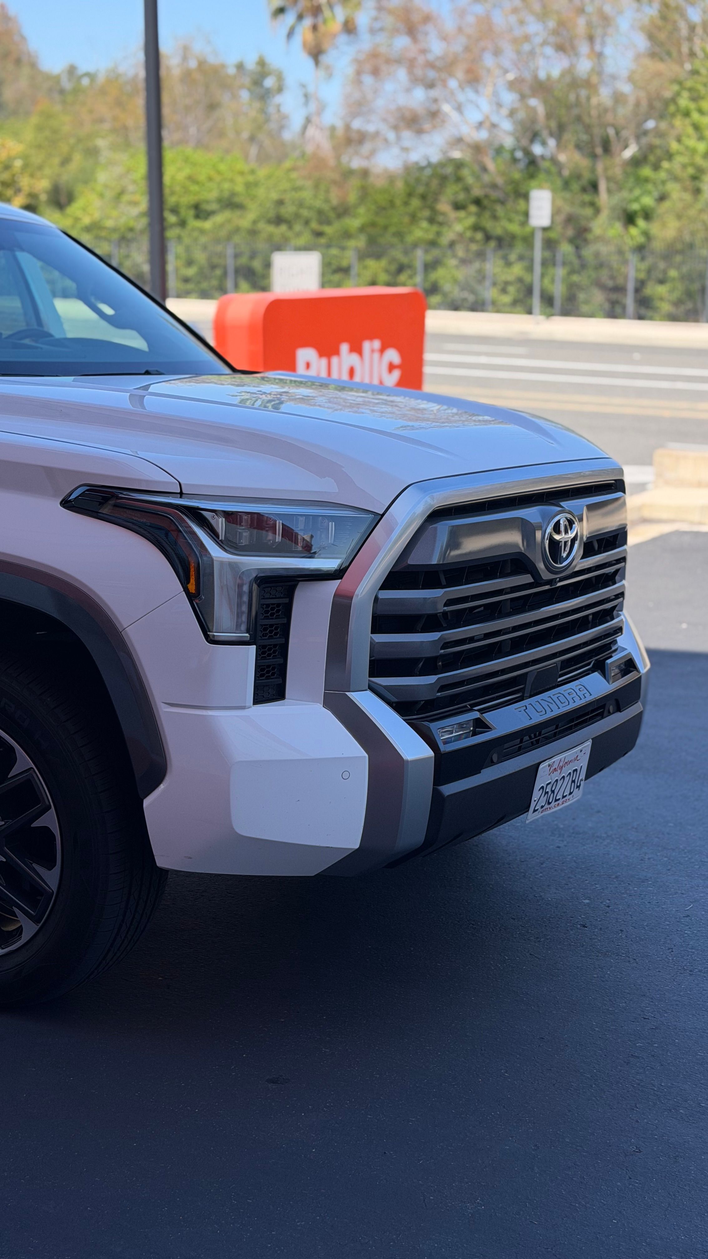 Used 2024 Toyota Tundra Limited AWD/4WD image 11