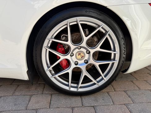 Used 2014 Porsche 911 Carrera S image 15