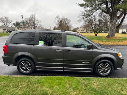 Used 2017 Dodge Grand Caravan SXT