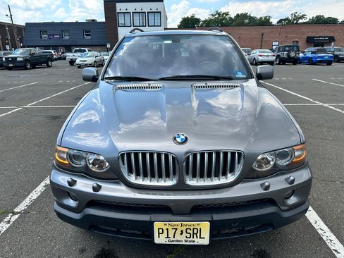 Used 2005 BMW X5 4.4i AWD/4WD image 2