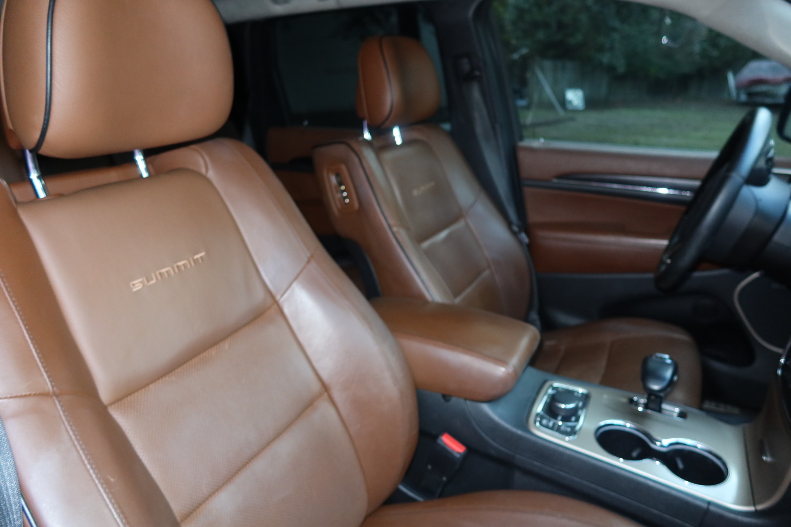 Used 2015 Jeep Grand Cherokee Summit w/ Platinum Series Group AWD/4WD image 13