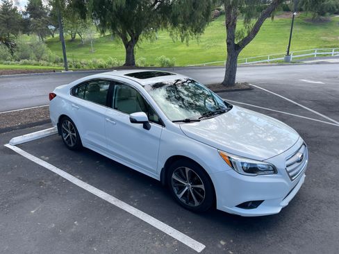 Used 2015 Subaru Legacy 2.5i Limited image 1