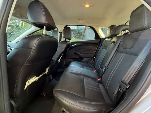 Used 2014 Ford Focus SE w/ Equipment Group 201A image 8