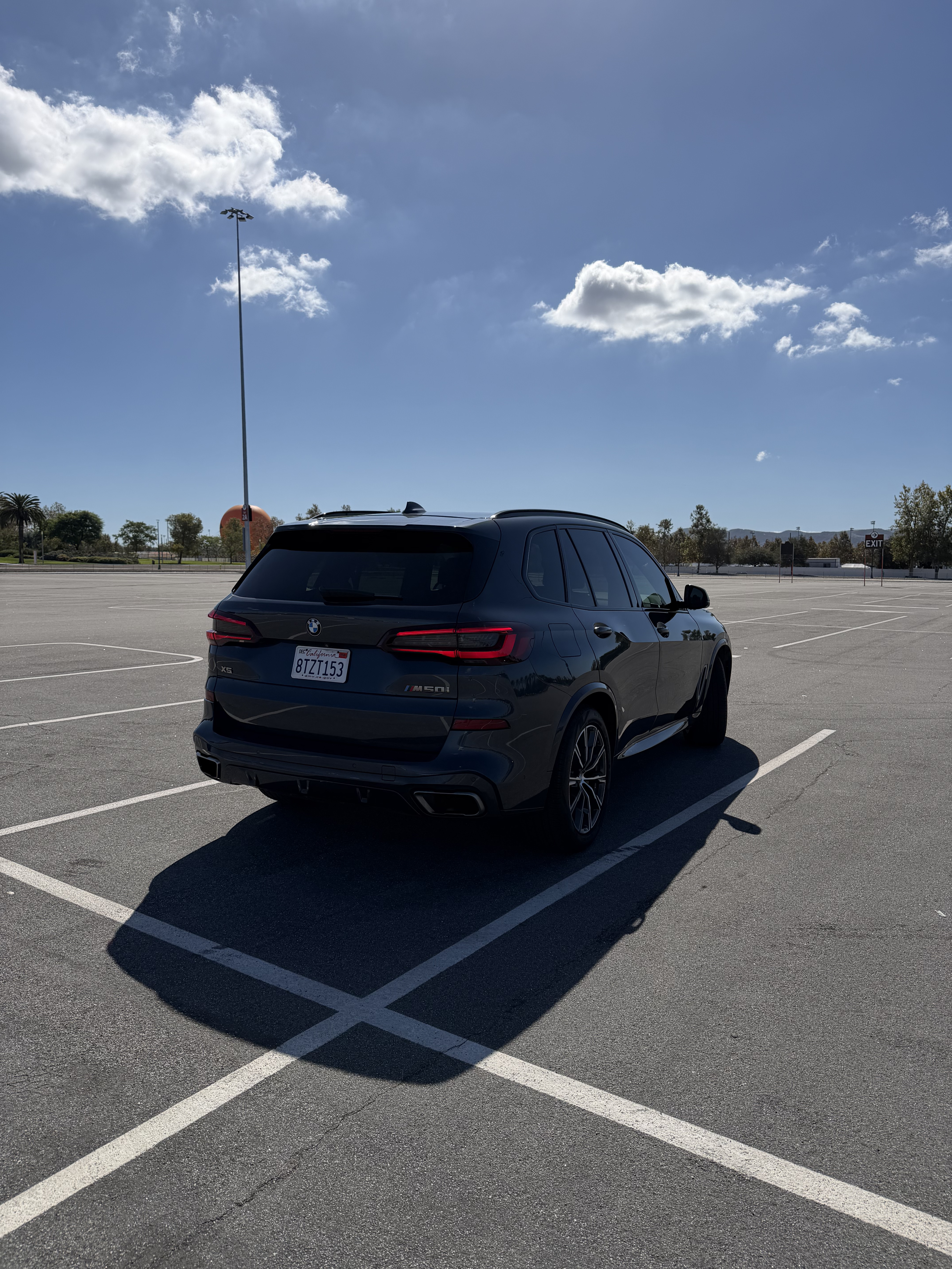 Used 2021 BMW X5 M50i AWD/4WD image 4