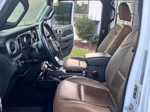 Used 2021 Jeep Wrangler Unlimited Rubicon image 11