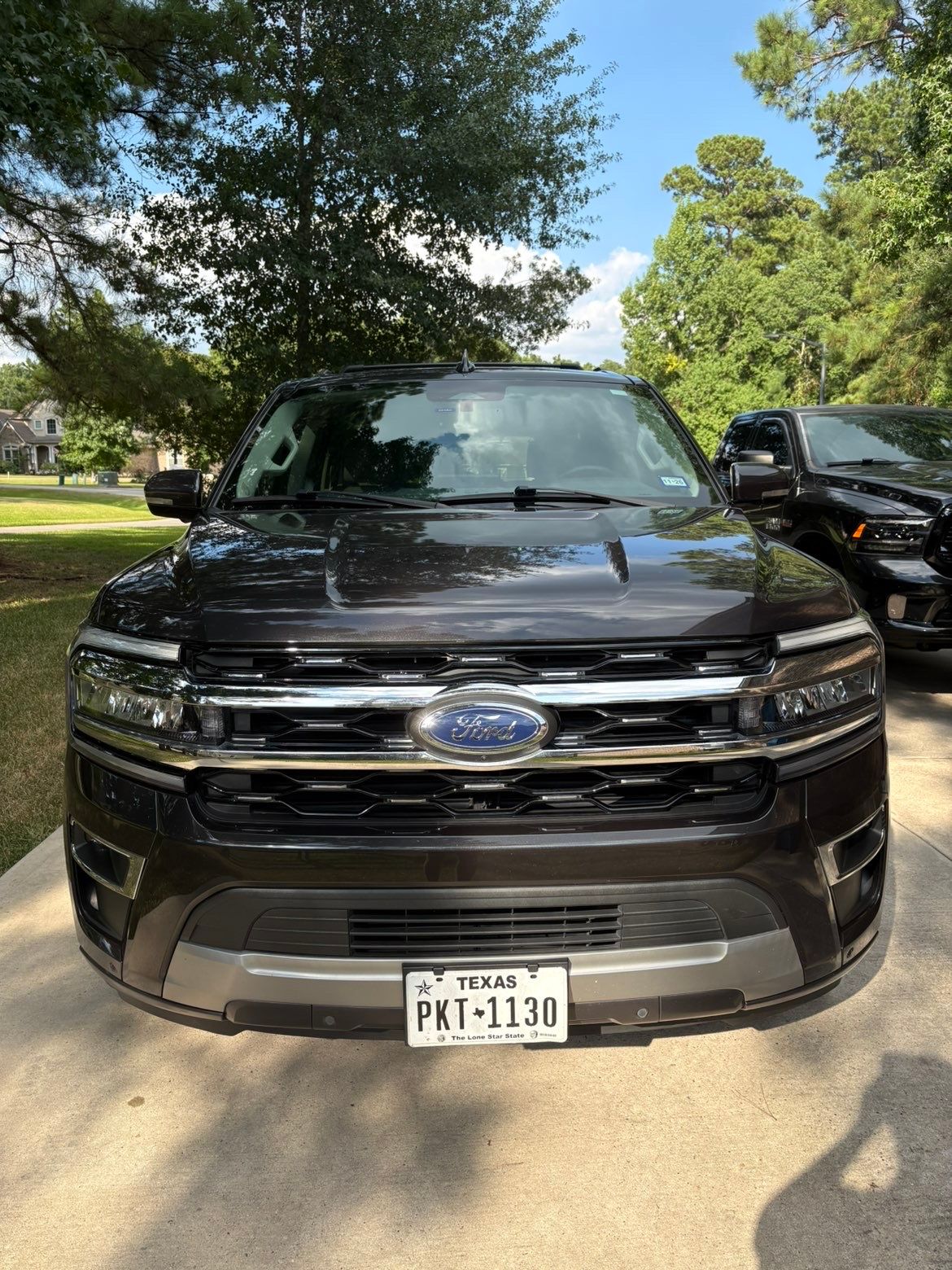 Used 2024 Ford Expedition Limited RWD image 2