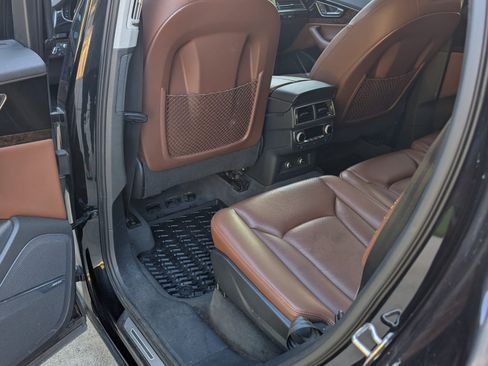 Used 2018 Audi Q7 3.0T Prestige AWD/4WD image 13