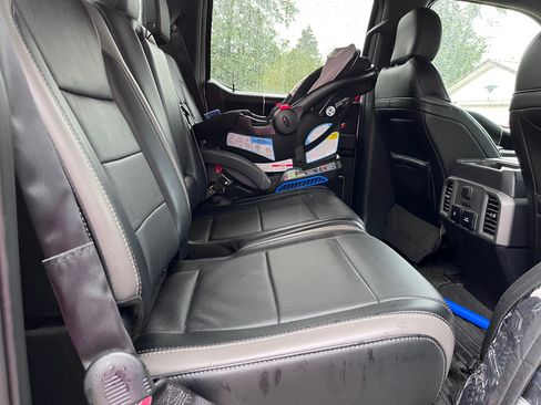 Used 2018 Ford F150 Raptor w/ Equipment Group 802A Luxury image 8