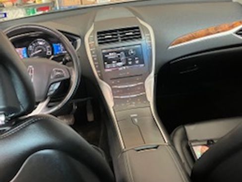 Used 2016 Lincoln MKZ Hybrid FWD image 14