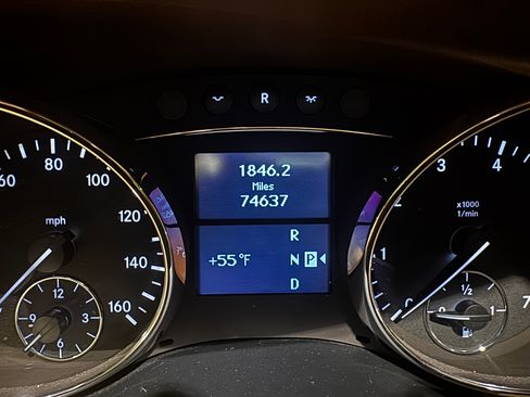 Used 2008 Mercedes-Benz R 350 4MATIC image 16