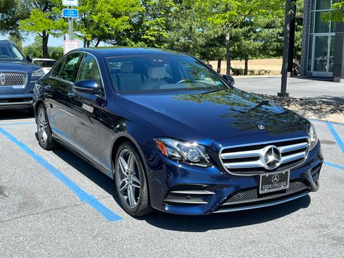 Used 2018 Mercedes-Benz E 300 4MATIC image 11