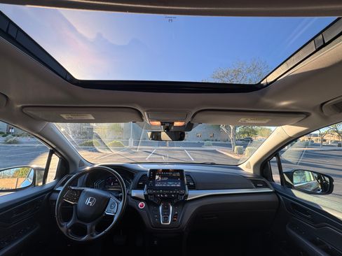 Used 2018 Honda Odyssey EX-L image 8