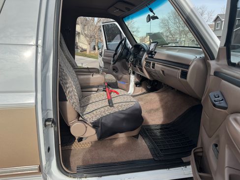 Used 1996 Ford Bronco image 5