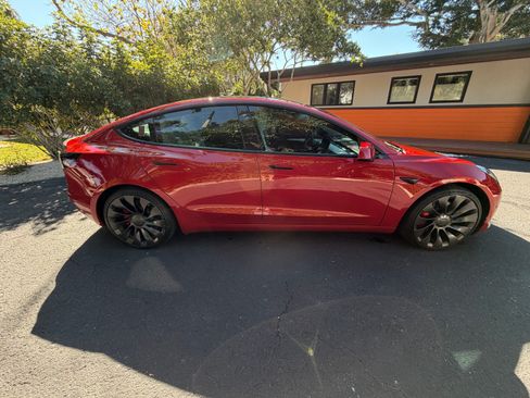 Used 2022 Tesla Model 3 Performance image 6