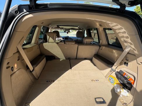 Used 2015 Mercedes-Benz GL 450 4MATIC image 8