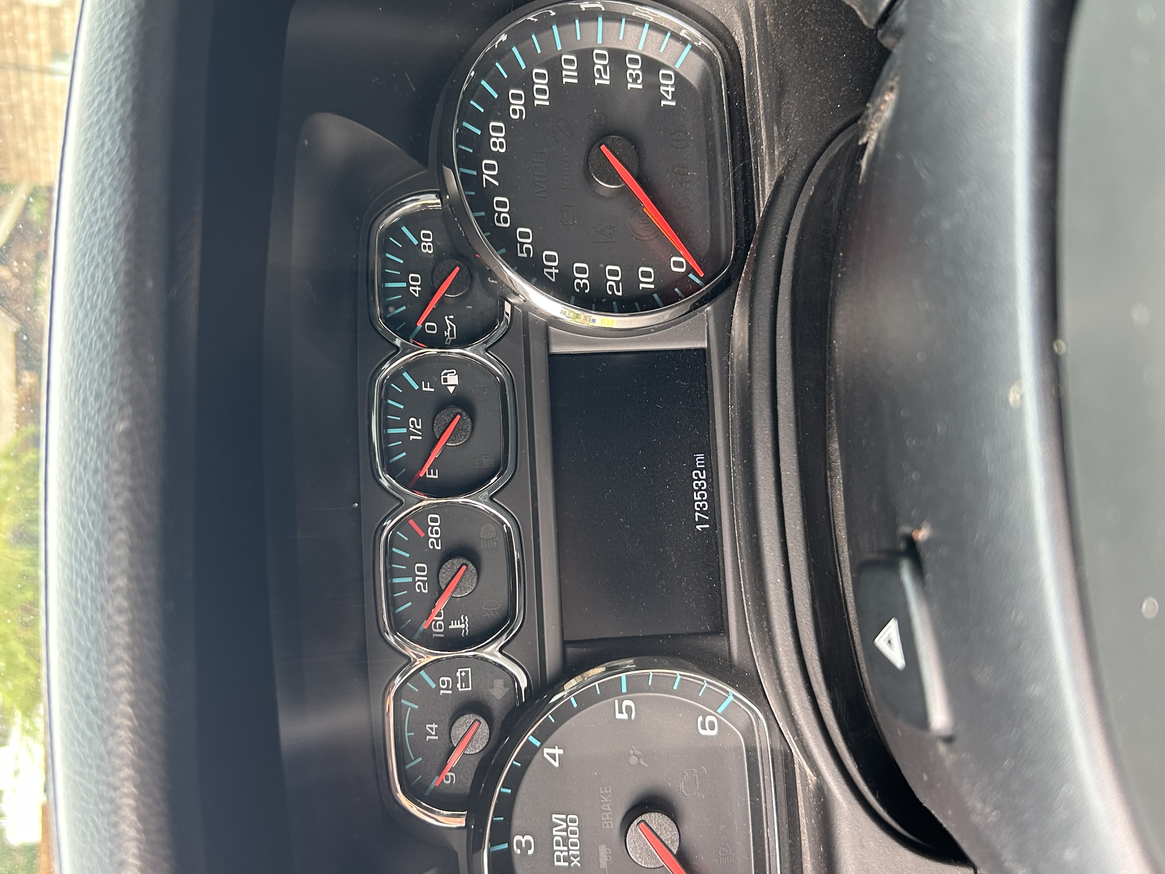 Used 2016 Chevrolet Suburban LT RWD image 10