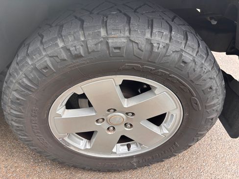 Used 2010 Jeep Wrangler Sahara w/ Dual Top Group AWD/4WD image 6