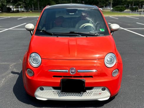 Used 2015 FIAT 500 e image 1