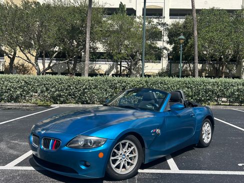 Used 2005 BMW Z4 2.5i image 1
