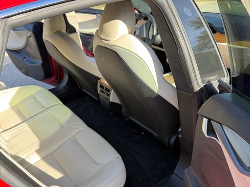 Used 2020 Tesla Model S Long Range Plus image 14