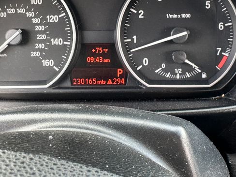 Used 2011 BMW 128i Convertible image 15