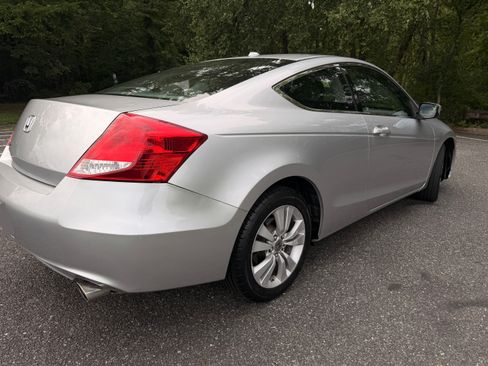 Used 2011 Honda Accord EX-L image 11
