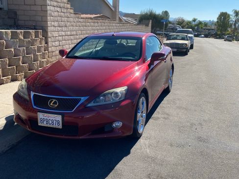 Used 2011 Lexus IS 250C image 8