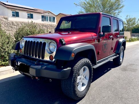 Used 2011 Jeep Wrangler Unlimited Sport AWD/4WD image 2