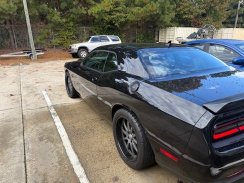 Used 2023 Dodge Challenger SRT Hellcat image 9
