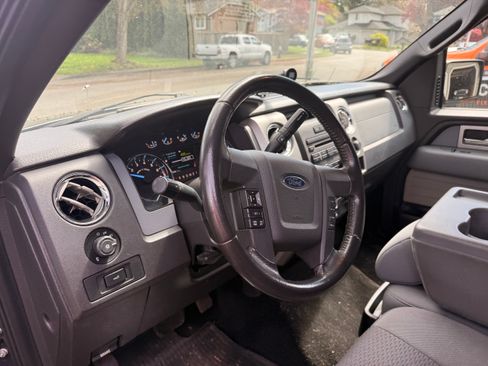 Used 2011 Ford F150 XLT w/ XLT Convenience Pkg AWD/4WD image 8