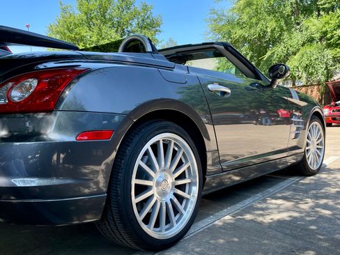 Used 2005 Chrysler Crossfire SRT-6 image 4