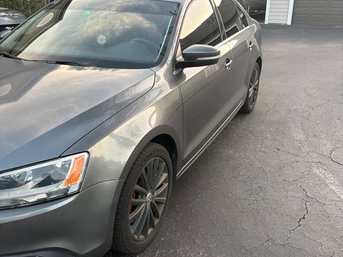 Used 2012 Volkswagen Jetta SEL FWD image 10