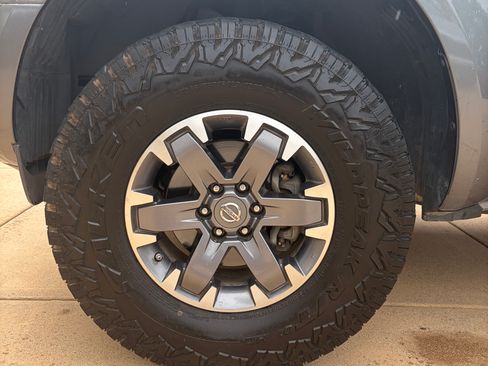 Used 2017 Nissan Frontier Desert Runner image 5