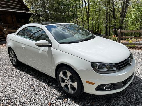 Used 2015 Volkswagen Eos Final Edition image 8