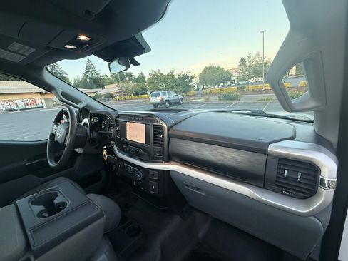 Used 2021 Ford F150 XL w/ Equipment Group 101A High RWD image 11
