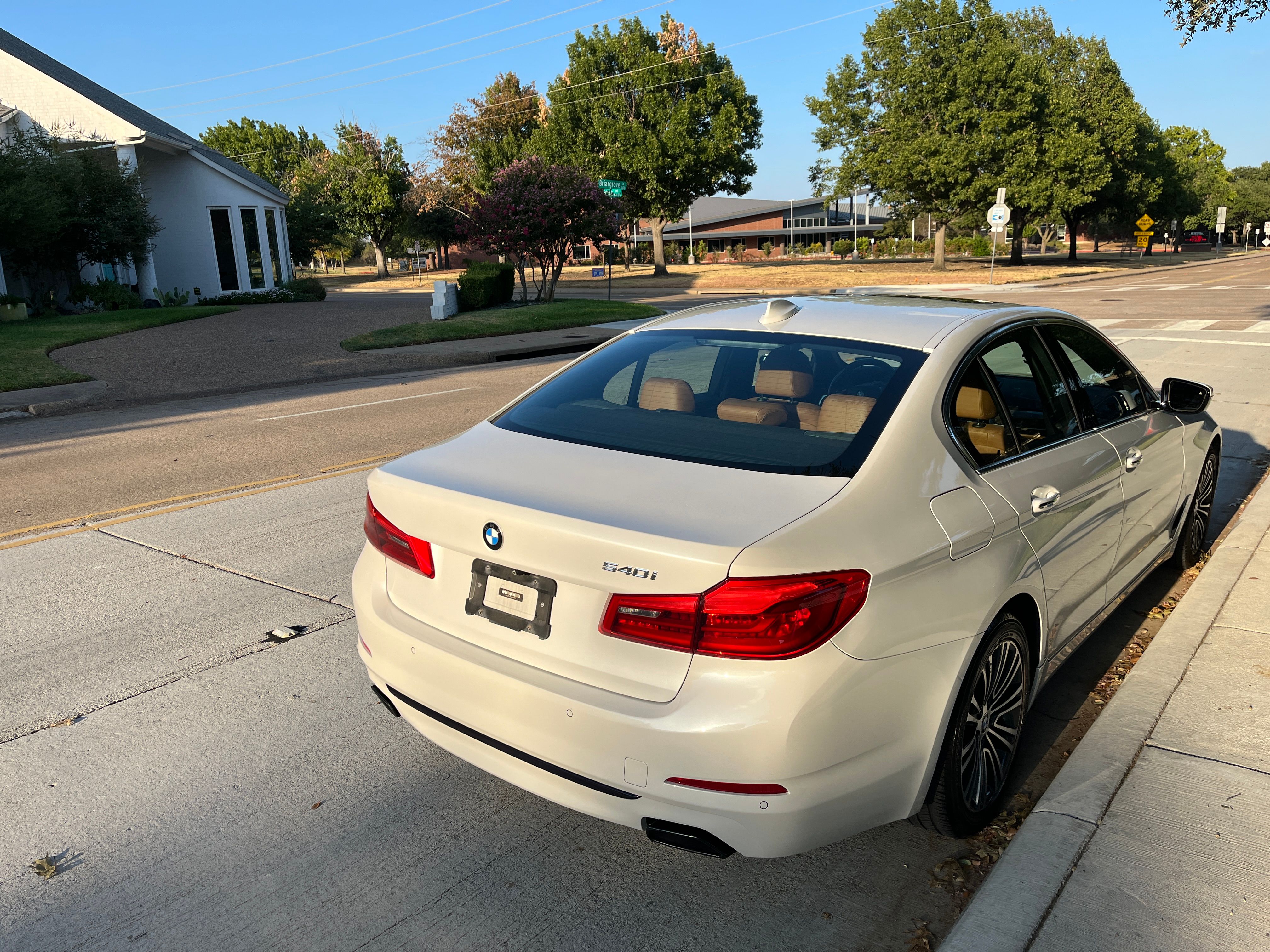 Used 2018 BMW 540i RWD image 5