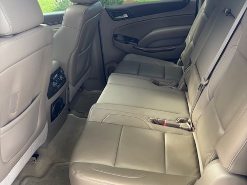 Used 2015 GMC Yukon XL SLT w/ Open Road Package AWD/4WD image 11