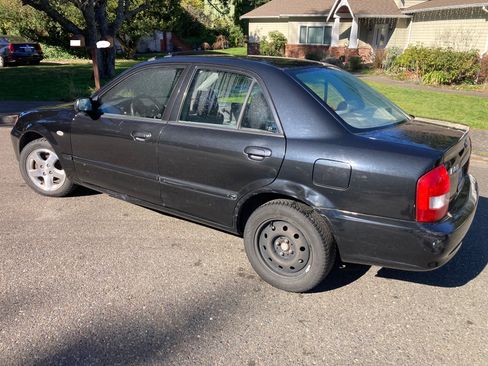 Used 2002 MAZDA Protege LX image 2