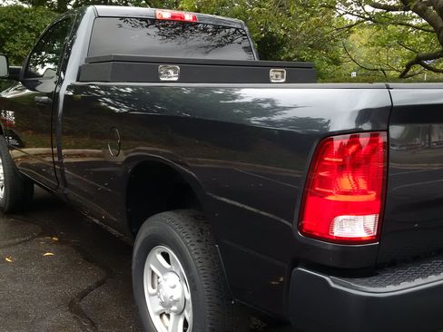 Used 2015 RAM 3500 Tradesman w/ Power & Remote Entry Group image 2