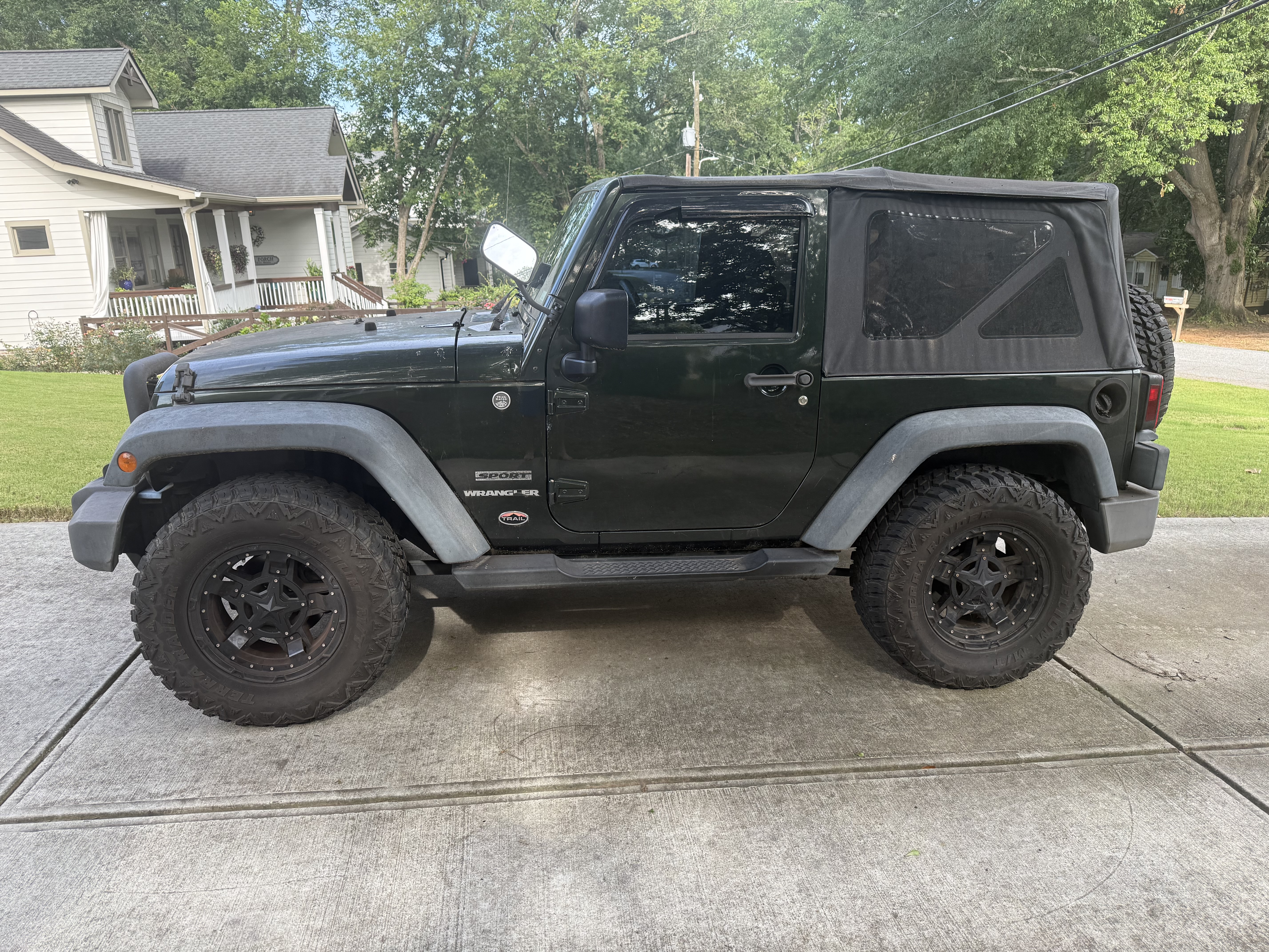 Used 2010 Jeep Wrangler Sport AWD/4WD image 1
