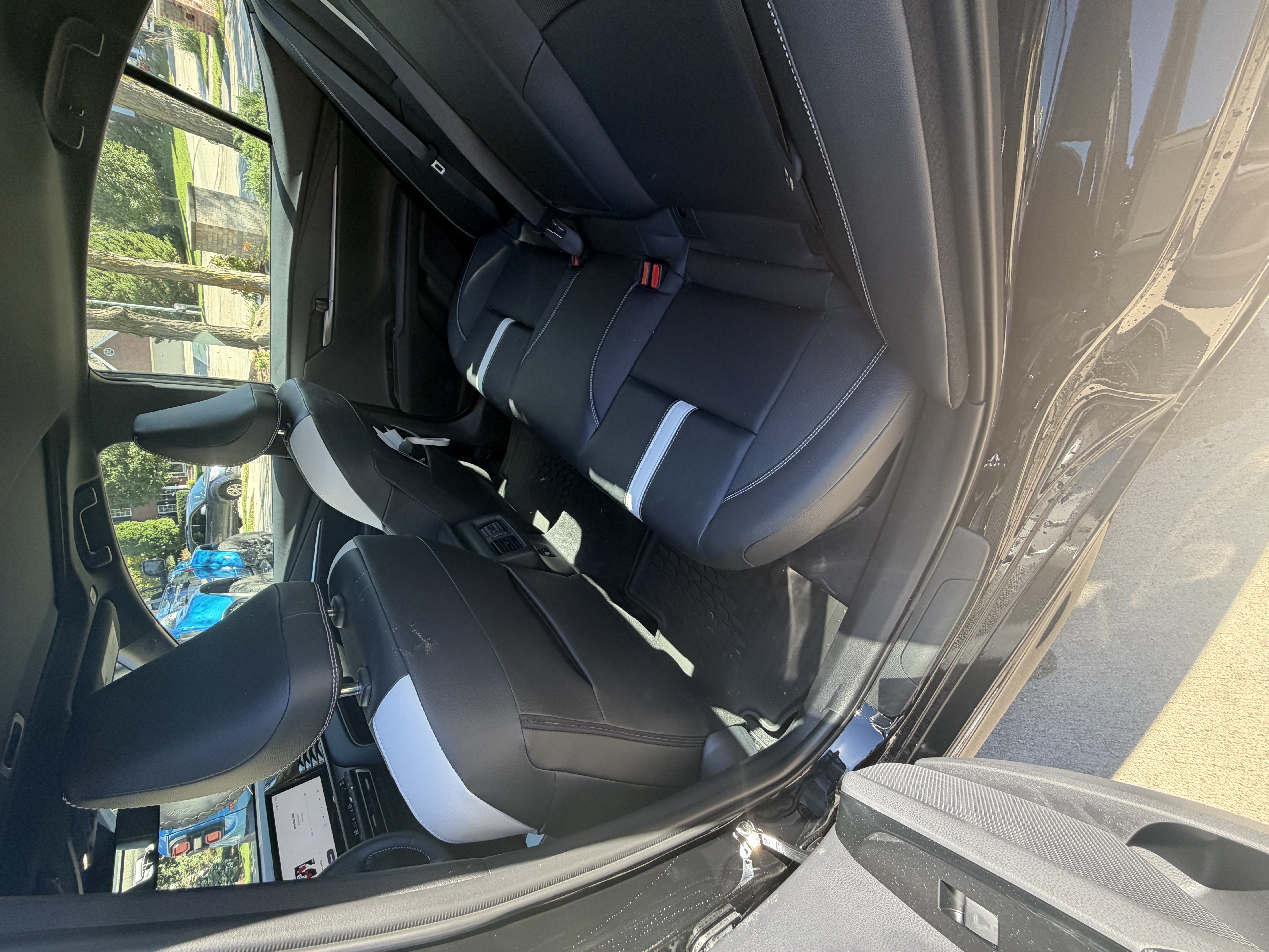 Used 2026 Toyota Camry SE w/ Multimedia Upgrade Package FWD image 9