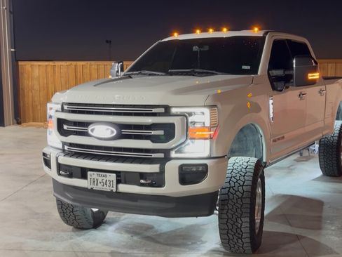Used 2020 Ford F350 Platinum image 10