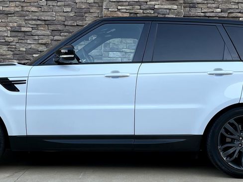 Used 2017 Land Rover Range Rover Sport Supercharged AWD/4WD image 5