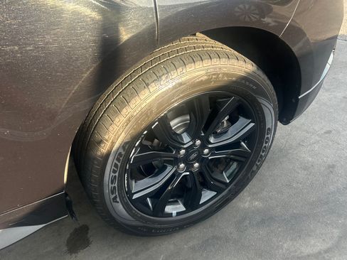 Used 2023 Ford Edge SE w/ Black Appearance Package AWD/4WD image 20