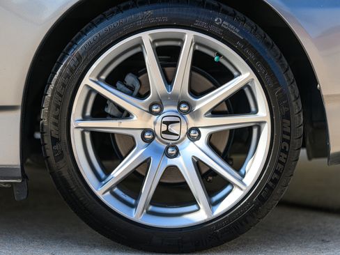 Used 2004 Honda S2000 image 29