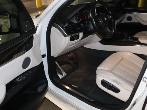 Used 2016 BMW X5 xDrive35i AWD/4WD image 13