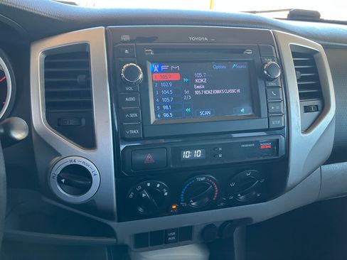 Used 2013 Toyota Tacoma 4x4 Double Cab w/ SR5 Pkg image 10