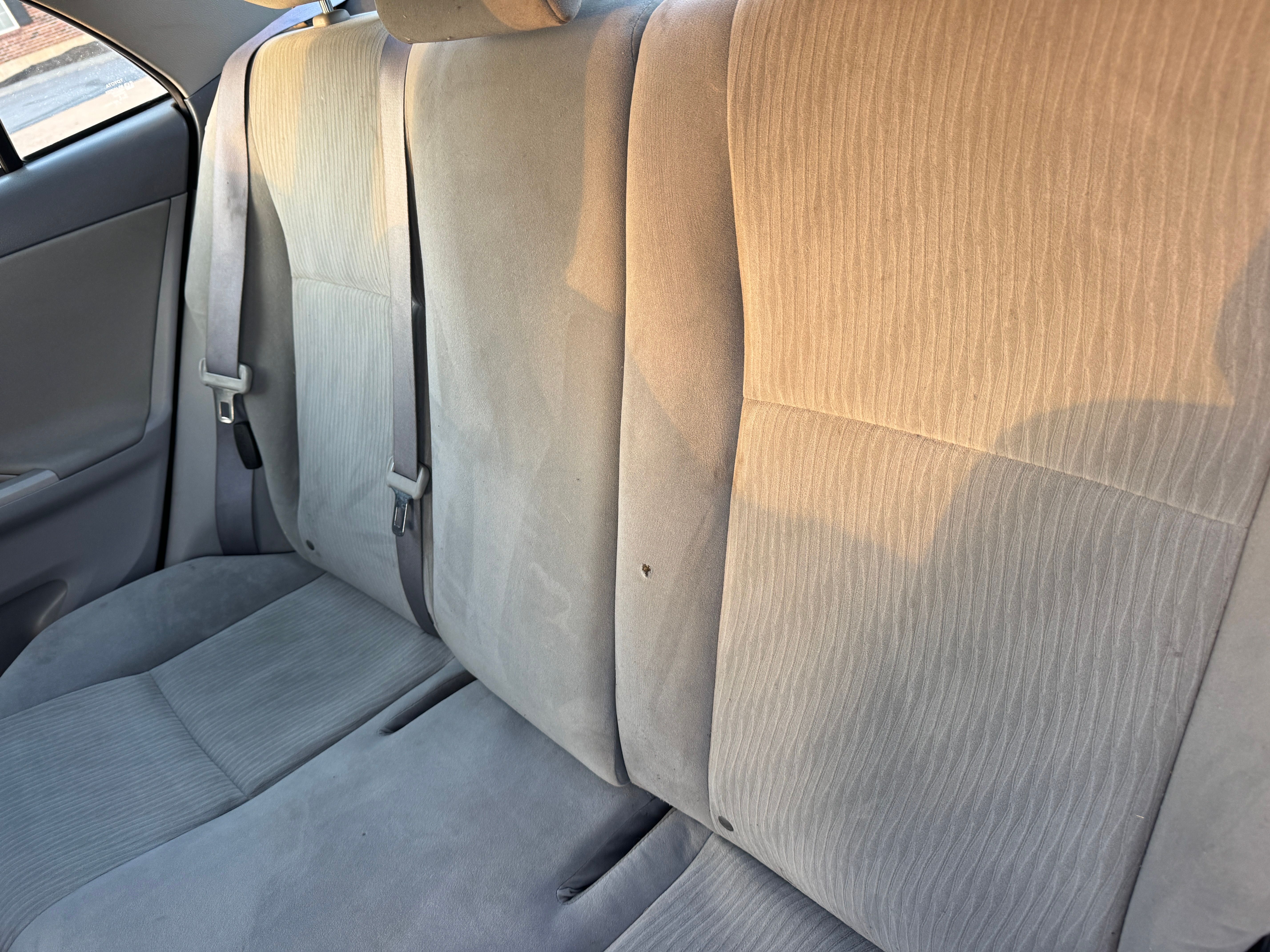 Used 2010 Toyota Corolla LE w/ All Weather Guard Pkg FWD image 12